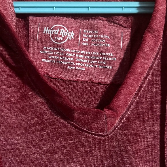 Hard Rock Cafe - Picture 2 of 3